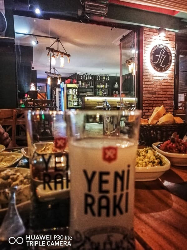 Fiz Meyhane - Canlı Müzik - 9. Fotoğraf