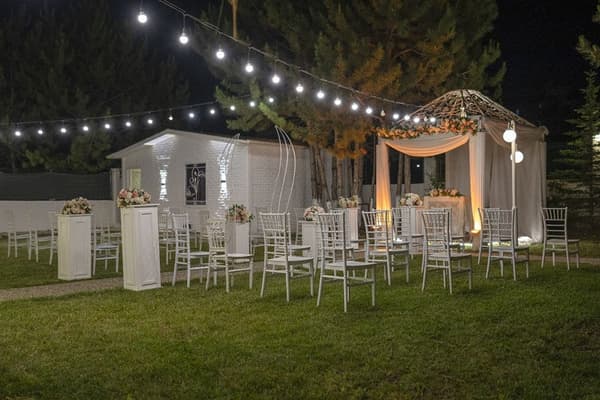 Mango Garden İs Sahne  - 12. Fotoğraf